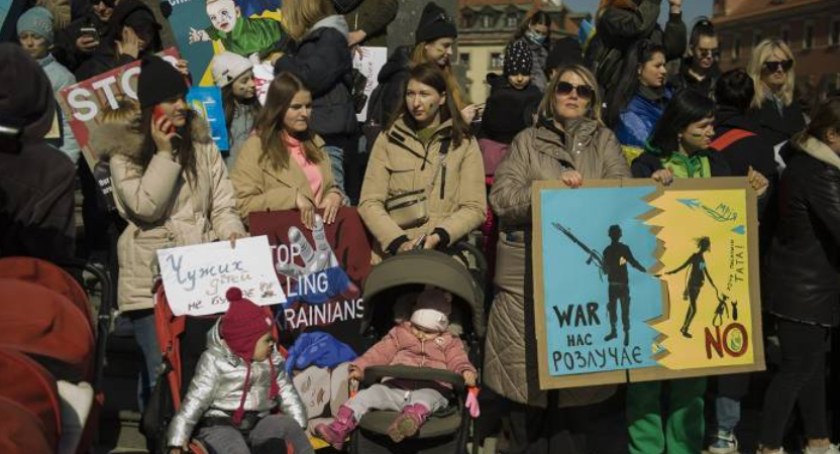 Bezpartyjni Samorządowcy i MWS: wzywają władze Polski do równego traktowania uchodźców 