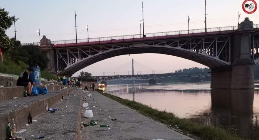 Picie alkoholu na Bulwarach? Wcześniej można było, a teraz już nie można…?