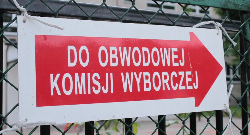 Hermeliński: O przekładaniu wyborów mówią politycy