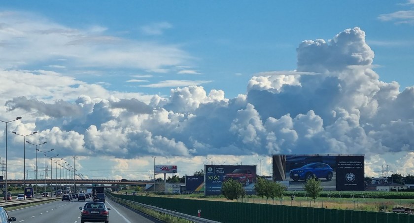 Szaro i ponuro, ale wczoraj... bajeczny, podniebny spektakl. Takie widoki zdarzają się rzadko! (ZDJĘCIA)