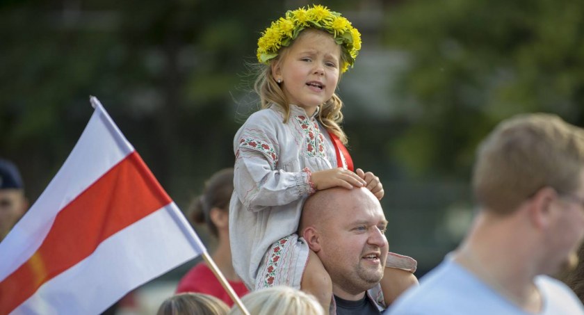 Białoruski Marsz Godności na ulicach Warszawy (ZDJĘCIA)