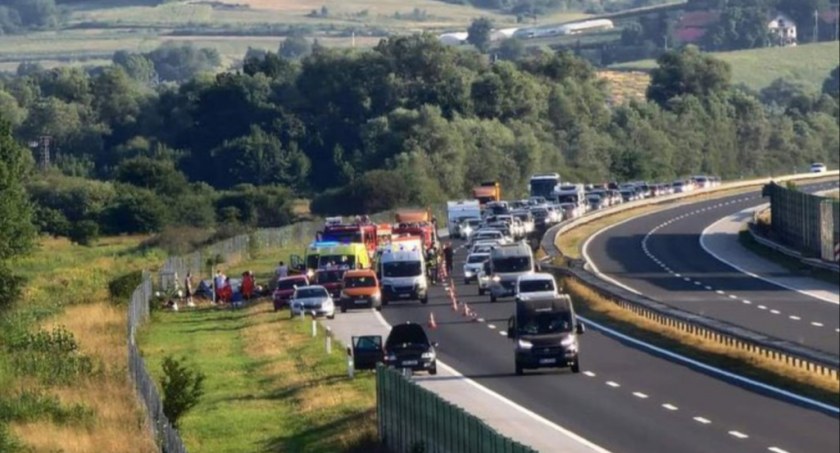 Wypadek polskiego autokaru w Chorwacji: organizator pielgrzymki do Medjugorie działał nielegalnie! Urząd marszałkowski skierował sprawę do organów ścigania