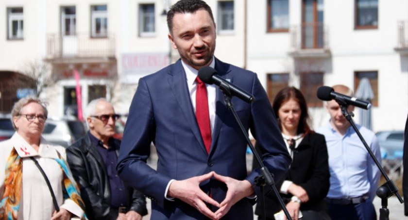 Artur Borkowski: Nas interesuje program, nie ideologia