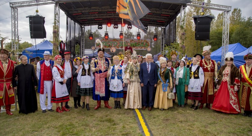 Dożynki w Nieporęcie i Święto Ziemniaka (FOTORELACJA z barwnej, wielkiej uczty)