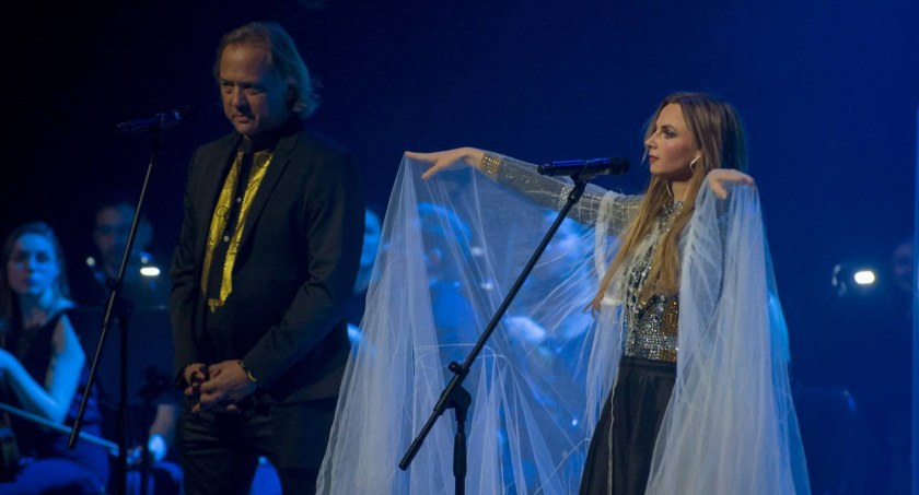ENIGMA zagrała w Teatrze ROMA. Co za niepowtarzalna energia! [ZDJĘCIA]