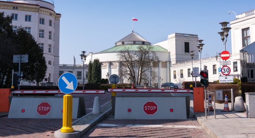 Klechda smoleńska ważniejsza niż Ukraina czyli dlaczego polski Sejm nie potępił Rosji