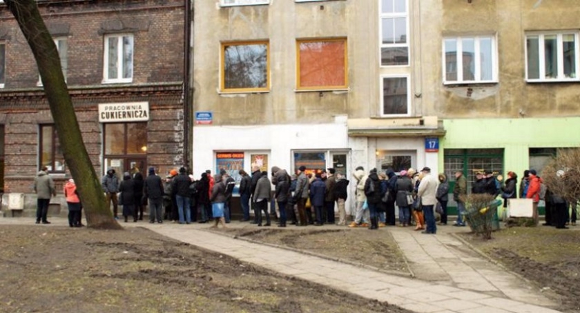 Tłusty czwartek i fenomen wolskiej cukierni z Różanego Skweru Pysznych Pączków