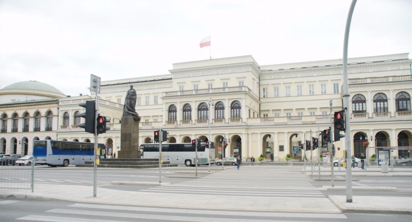 Uchwała o referendum wstrzymana przez Wojewodę
