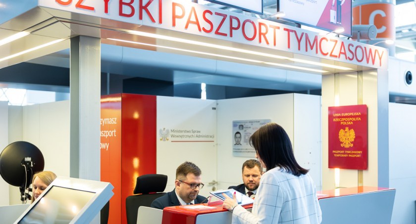 Szybki paszport na lotnisku Chopina - ratunek dla zapominalskich