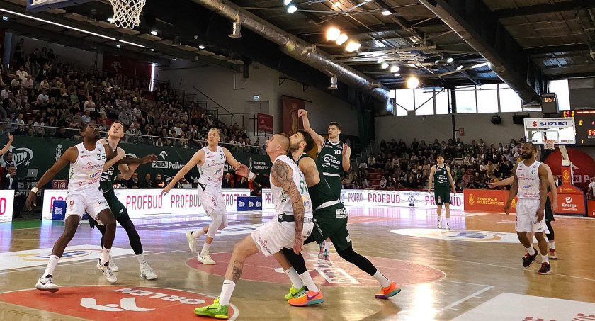 Energa Basket Liga: Zaczyna się faza play-off! Dzisiaj mecz Legia Warszawa vs PGE Spójnia Stargard