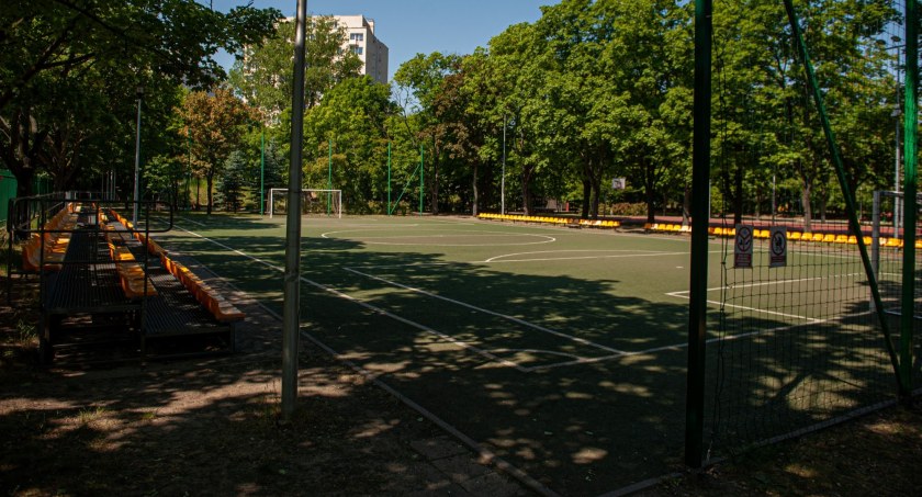 Wracamy na boiska, siłownie plenerowe i inne obiekty sportowe!