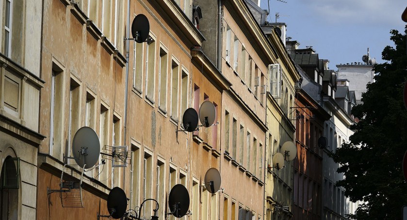 Okna i anteny satelitarne