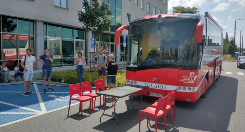 Trwa zbiórka krwi przy Urzędzie Dzielnicy Bemowo