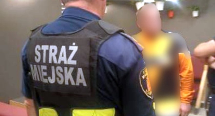 Agresor ukradł drogi płyn i rzucił się do ucieczki