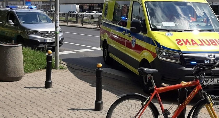 Potrącenie rowerzystki w Wilanowie