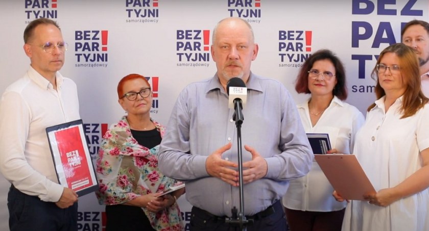 Czy brać udział w referendum? Konferencja prasowa Bezpartyjnych Samorządowców