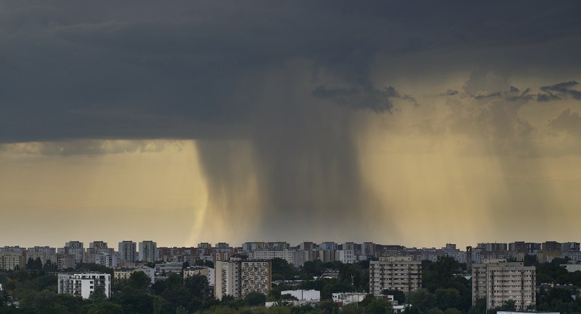 Dziwne zjawisko nad Bielanami