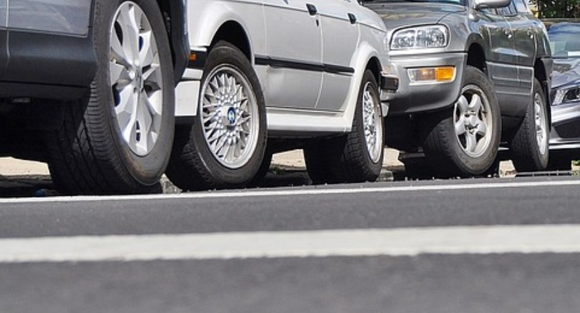 Masowa likwidacja miejsc parkingowych?