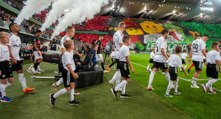 Legia przeciwko Midtjylland. Oprawa była fantastyczna. Emocje też! [ZDJĘCIA]