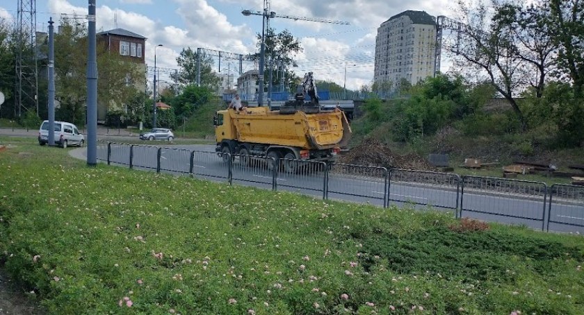 Kończą się prace na Rondzie Żaba [ZDJĘCIA]