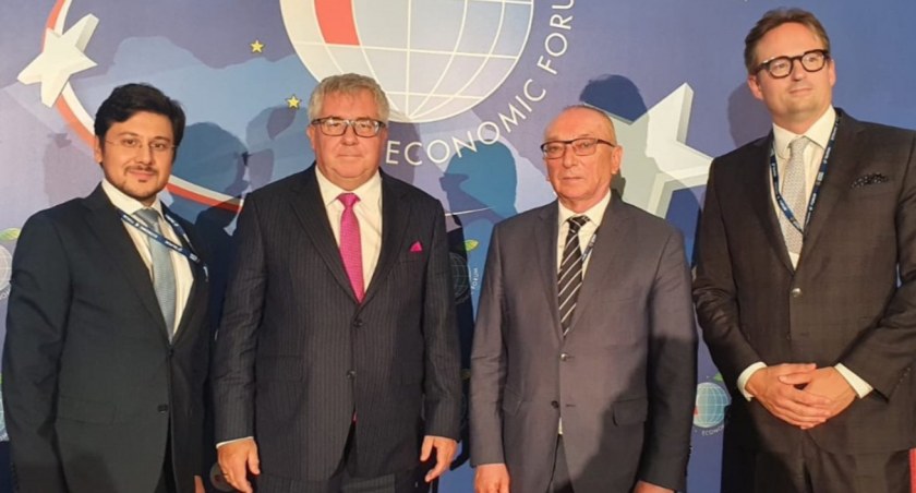 ZDANIEM CZARNECKIEGO: Davos w Karpaczu
