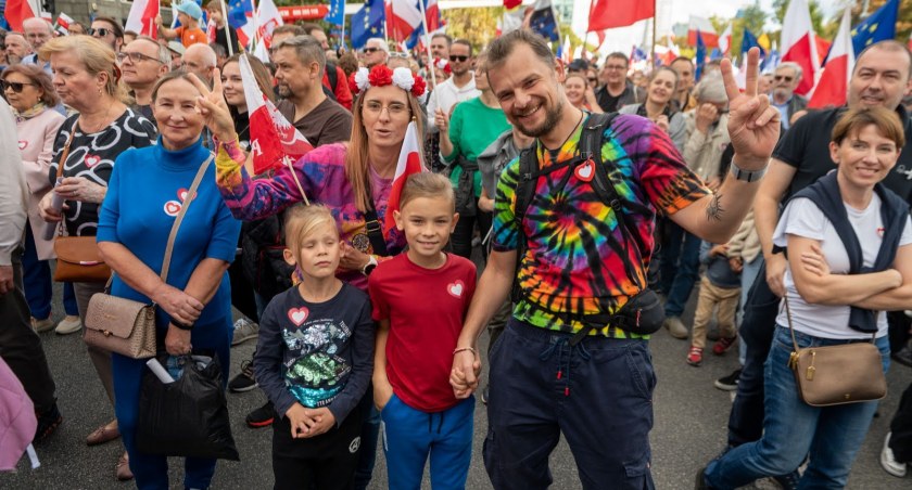 Marsz Miliona Serc wypełnił Warszawę. Takiej frekwencji jeszcze nie było? [ZDJĘCIA]
