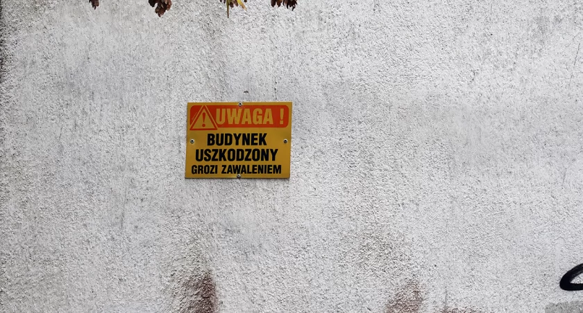 Budynek grozi zawaleniem