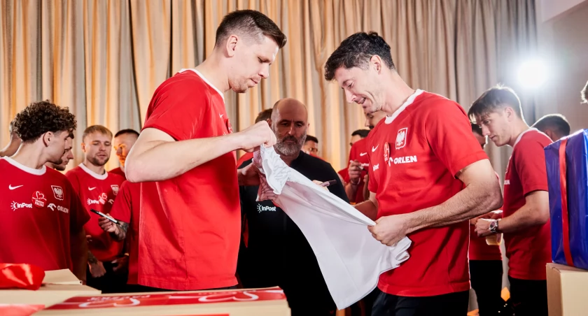 Piłkarskie reprezentacje Polski przygotowały Szlachetną Paczkę