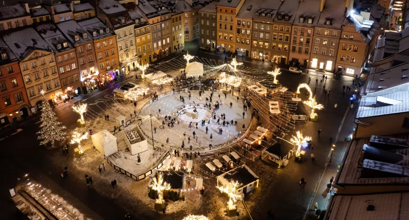 Wpadnijcie na lodowisko na Rynku Starego Miasta!
