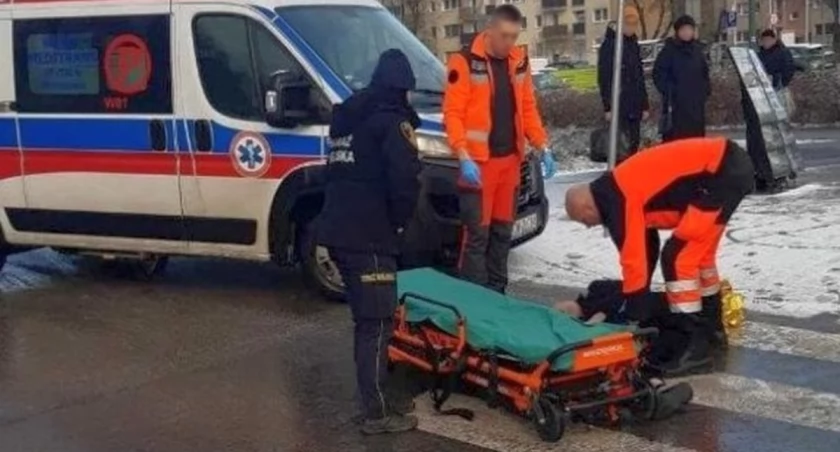 Strażniczki zauważyły leżącego na przejściu chłopca
