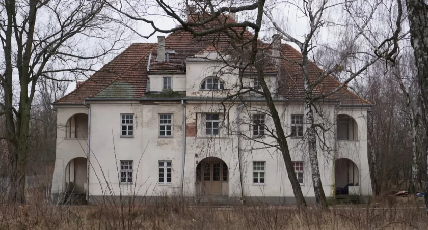 Budynki dawnego Zespołu Wytwórni Amunicji nr 1 muszą zostać zabezpieczone [PETYCJA]