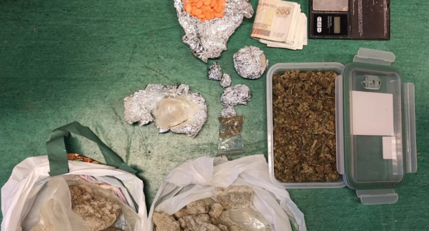 Policjanci wybrali się na myjnię i zatrzymali 42-latka
