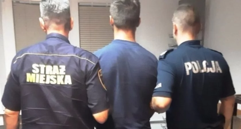 Kierowca BMW zwrócił uwagę funkcjonariuszy