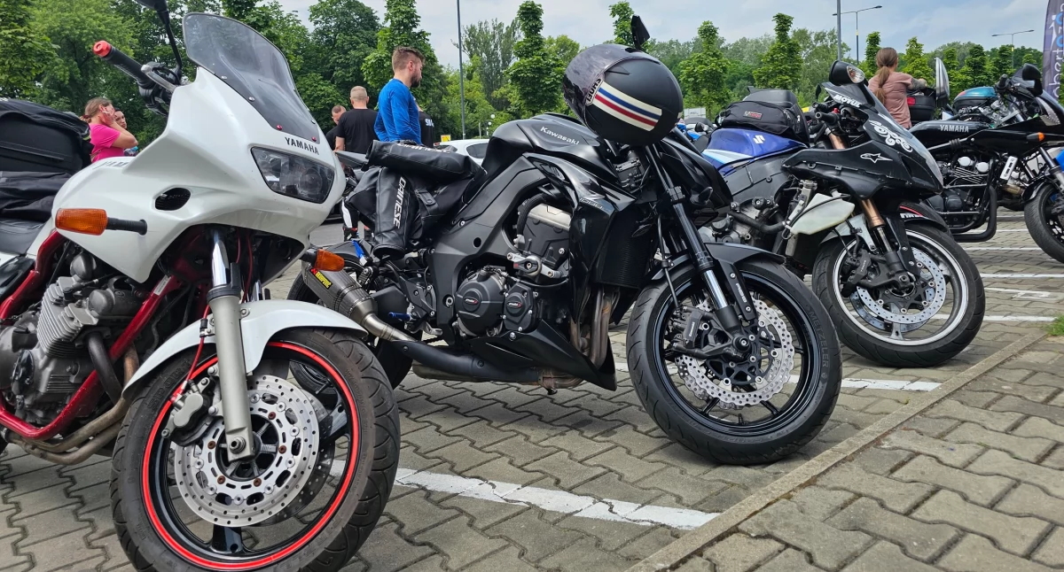 ŚWIEĆ PRZYKŁADEM NOCĄ – wieczorna parada motocyklowa
