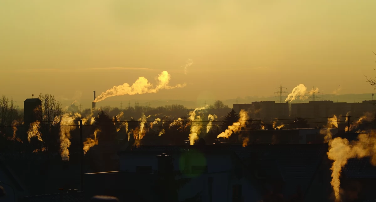 Mazowsze przyspiesza walkę ze SMOGIEM