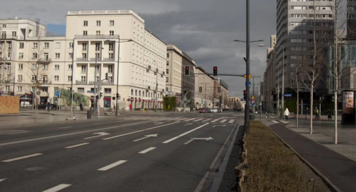 Puste ulice, Warszawa zamrożona. Tak było pięć lat temu podczas pandemii (ZDJĘCIA)
