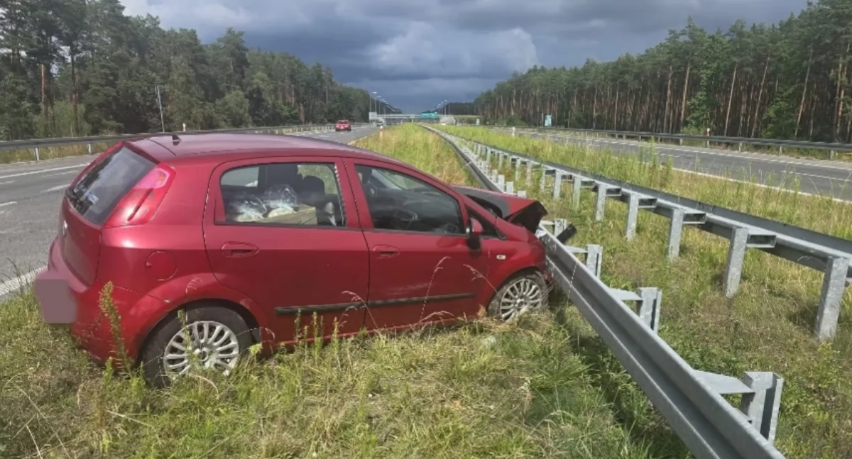 Jechał, jechał i... już nie. Wypadek na trasie S8