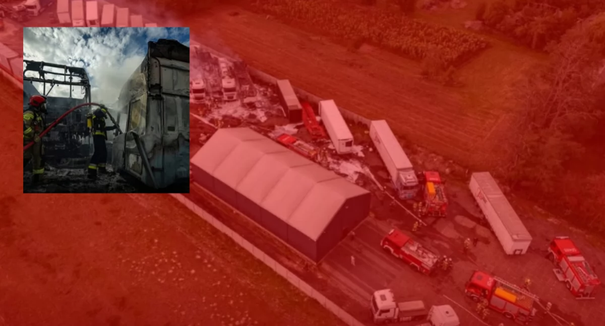 Pożar hali z ciężarówkami. Dym w Kamieńszczyźnie było widać z daleka (ZDJĘCIA)