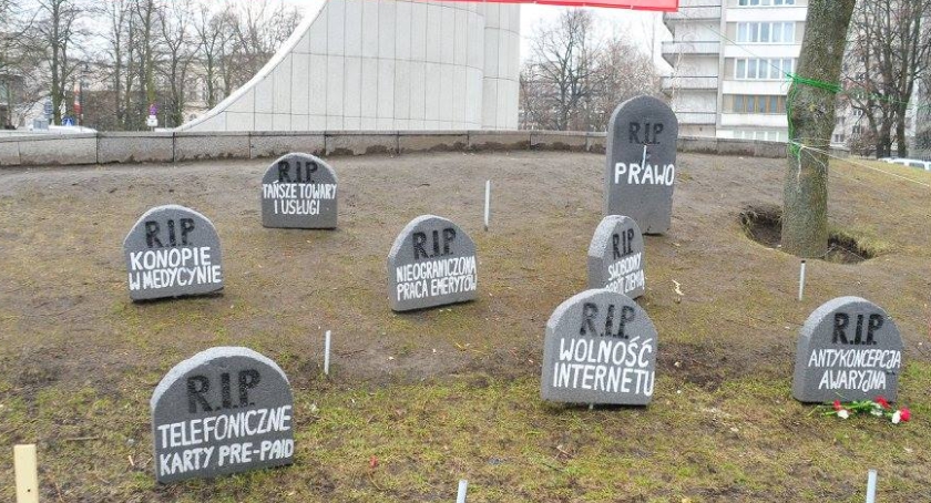 Trwa Międzynarodowy Strajk Kobiet [zdjęcia]