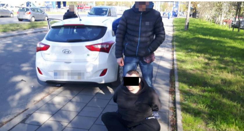 Udaremniona kradzież i złodziej zatrzymany na gorącym uczynku