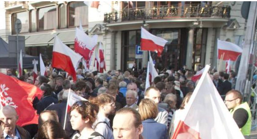 Miesięcznica smoleńska zgromadzeniem cyklicznym aż do 2020 roku