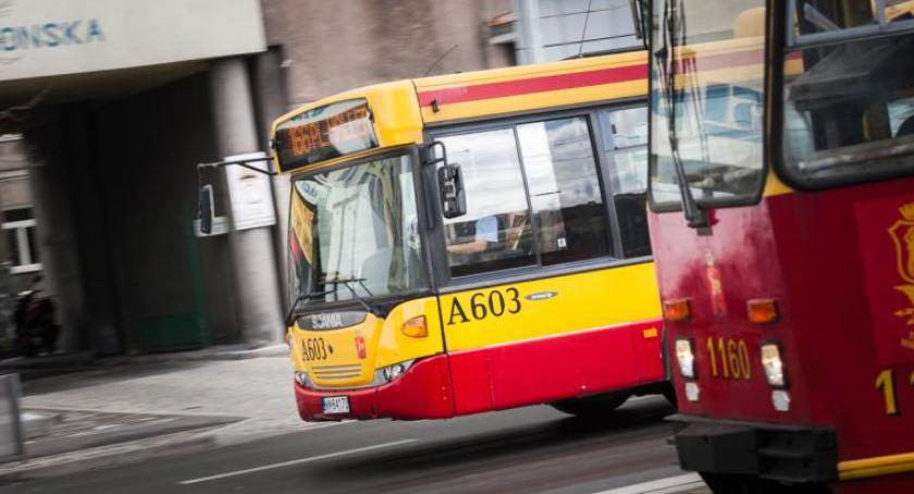 111 kolizji i 87 wypadków z udziałem komunikacji miejskiej