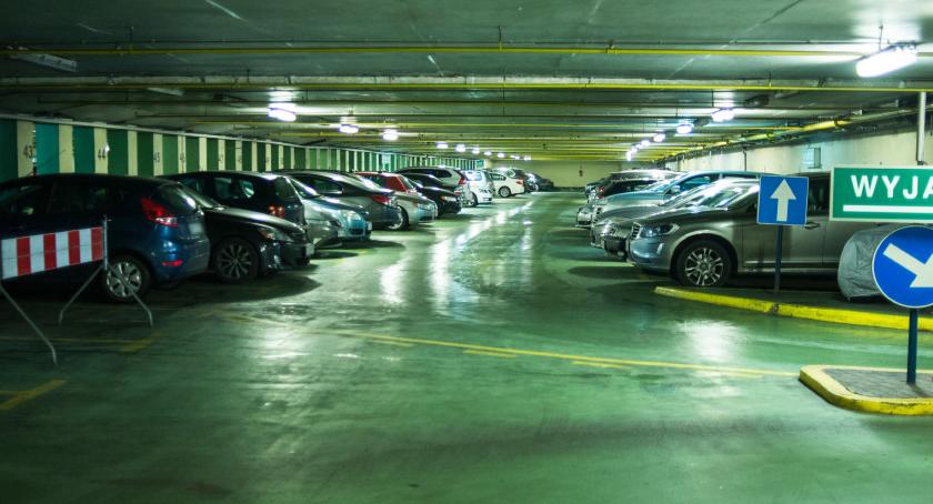 Od 1 lipca parking przy ul. Waryńskiego zamknięty