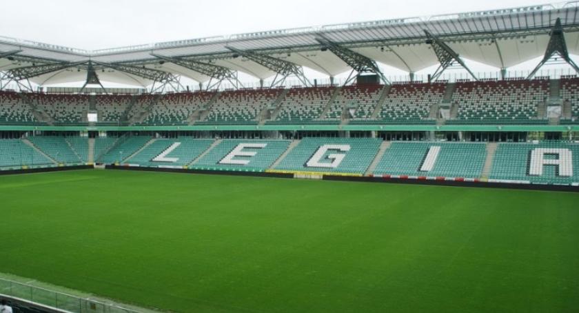 Zmiany w komunikacji miejskiej podczas meczu na stadionie Legii 