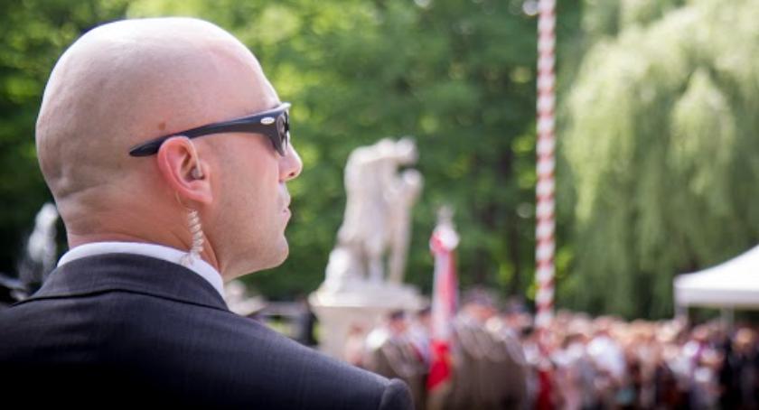 Pracuje w Warszawie, mieszka koło Mławy. Funkcjonariusz BOR zatrzymany za jazdę po pijaku