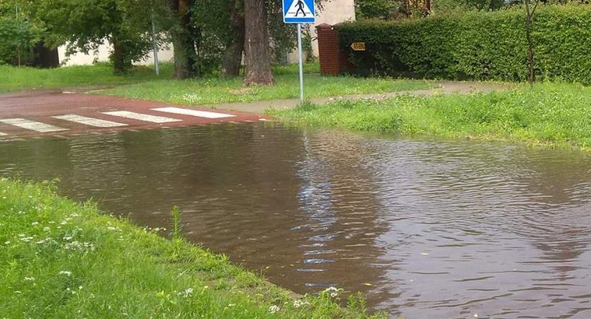 Ulewa za ulewą. Ulice Warszawy i okolic pod wodą