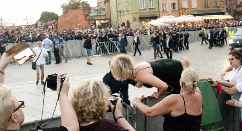 88 miesięcznica smoleńska i kontrmanifestacja