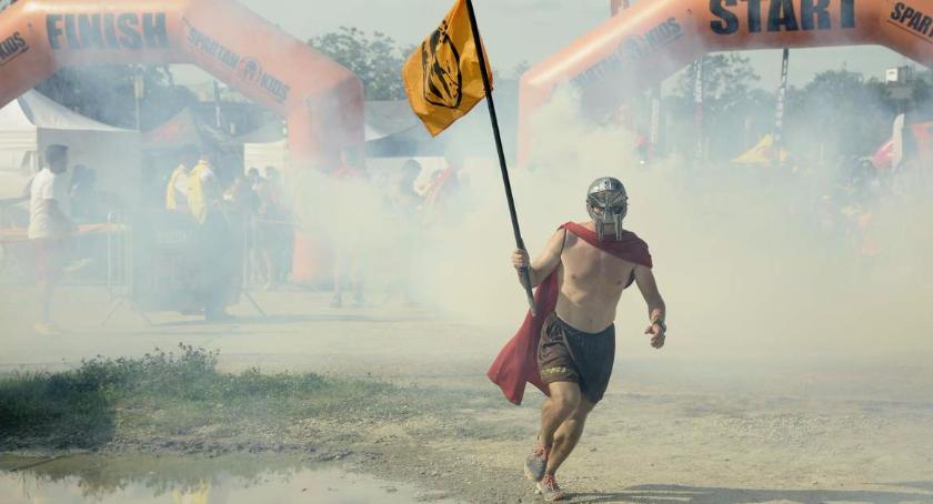 Spartan Race Warszawa na PGE Narodowym [ZDJĘCIA]