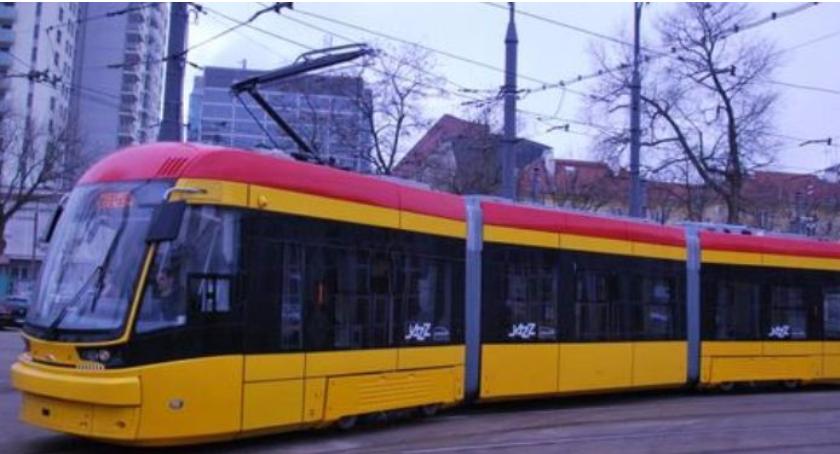 Ostre hamowanie tramwaju. Pasażerka w szpitalu