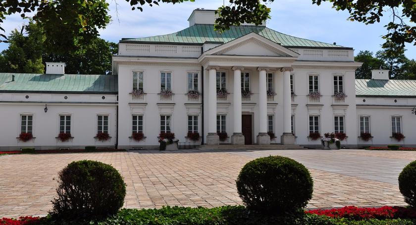 Nie będzie pomnika Kaczyńskiego w Warszawie? Polacy się buntują
